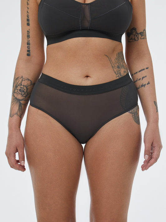 LIGHT briefs